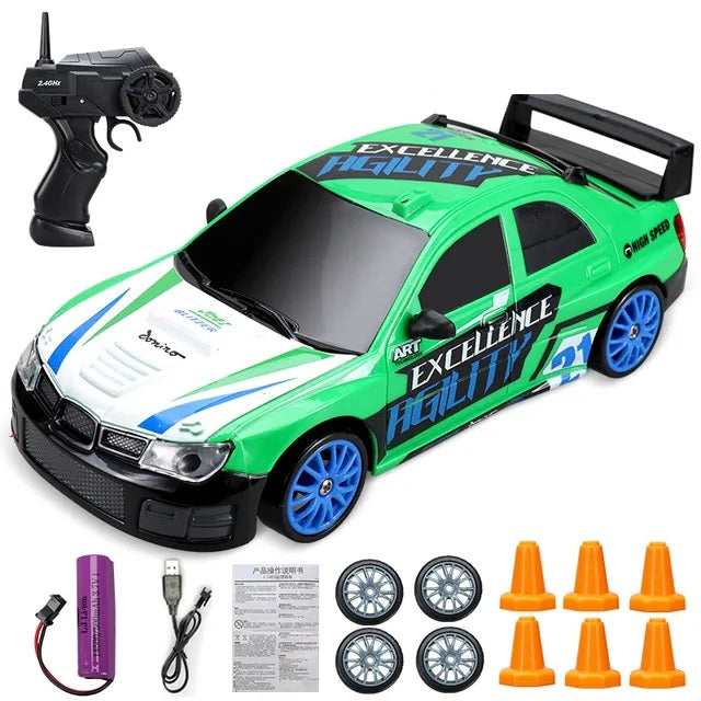 Mini carro de drift a control remoto + Kit de conos y llantas